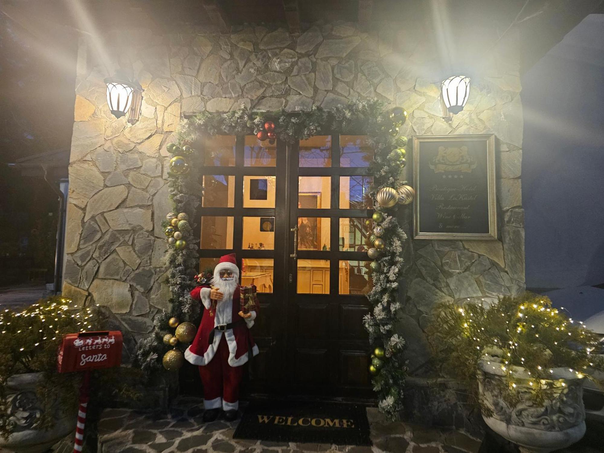 Hotel Boutique Vila Lakastel Sinaia Exterior foto