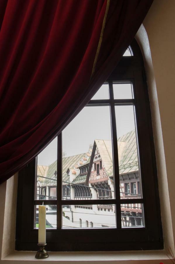Hotel Boutique Vila Lakastel Sinaia Exterior foto